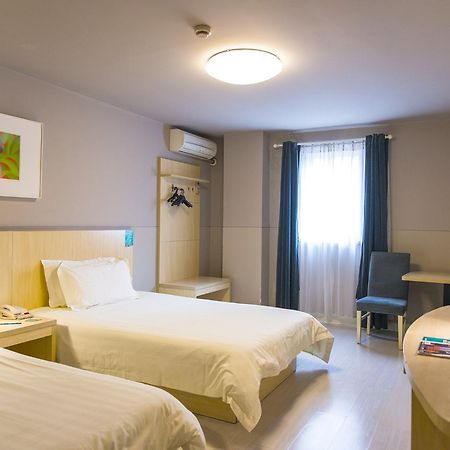 Jinjiang Inn Wuhan Lingjiao Hu Wada Hotel Екстер'єр фото